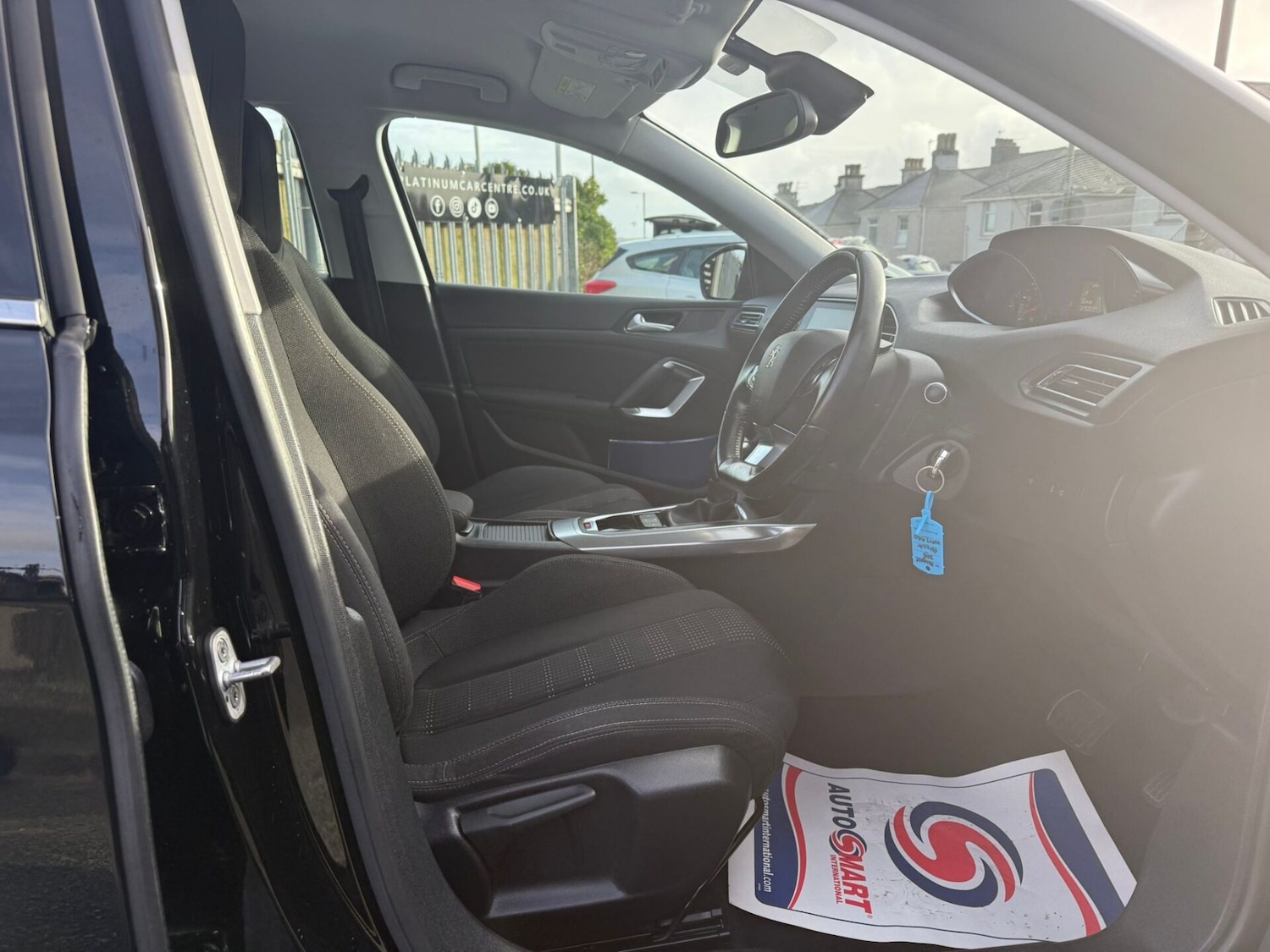 Used Peugeot 308 2017 for sale - 76555319: Photo 8