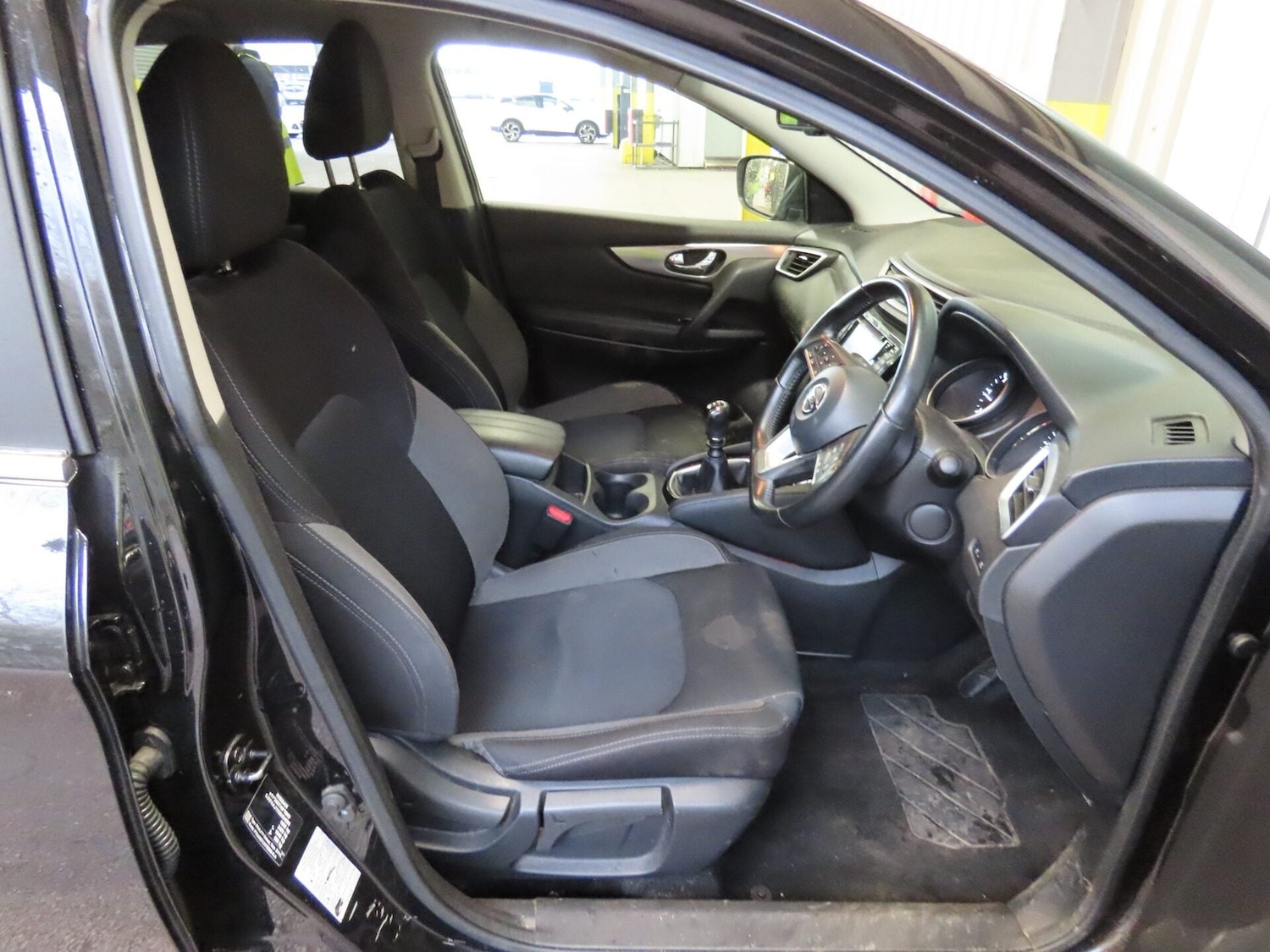 Used Nissan Qashqai 2018 for sale - 77716305: Photo 8