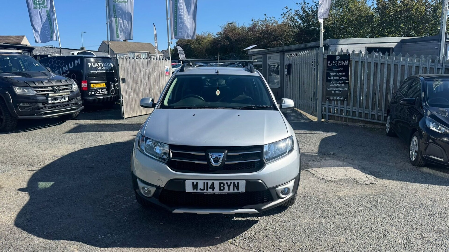 Used Dacia Sandero Stepway 2014 for sale - 76048815: Photo 2