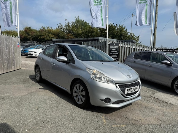 Used Peugeot 208 2012 for sale - 75555926: Photo 1