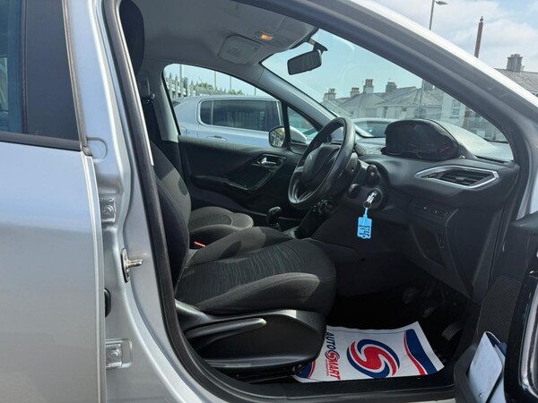 Used Peugeot 208 2012 for sale - 75555926: Photo 7