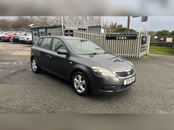 Used Kia Ceed 2011 for sale - 77268655: Photo