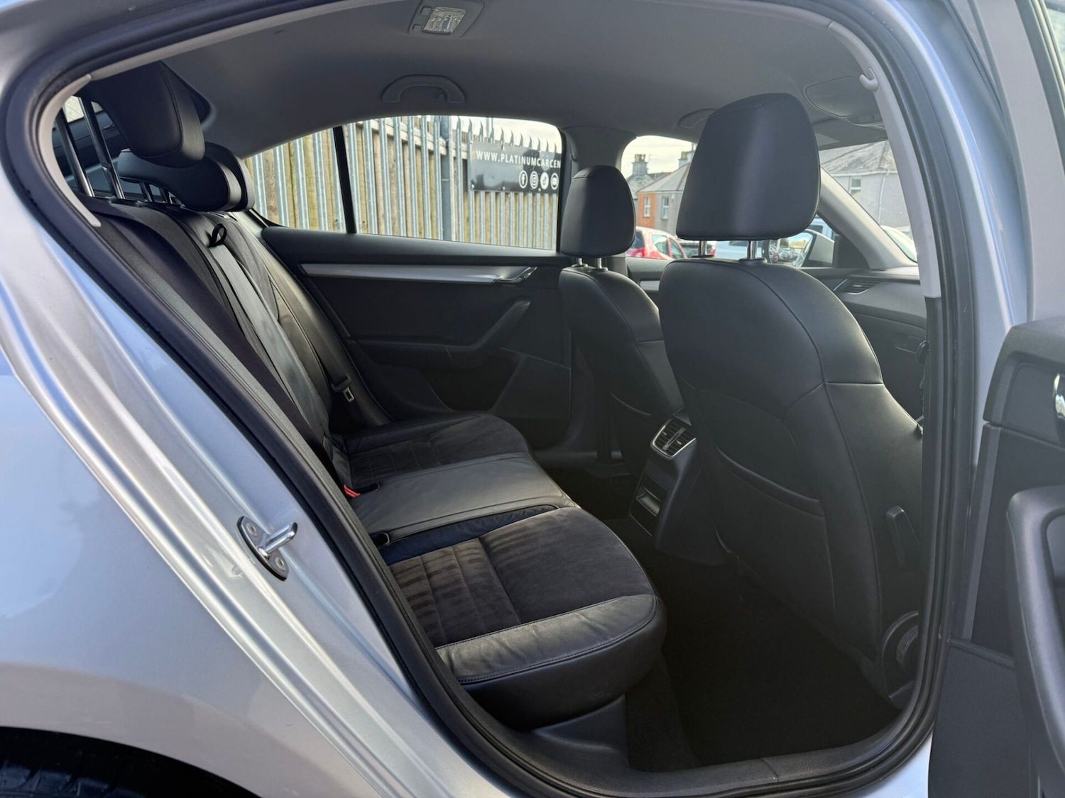 Used Skoda Octavia 2013 for sale - 76207594: Photo 8