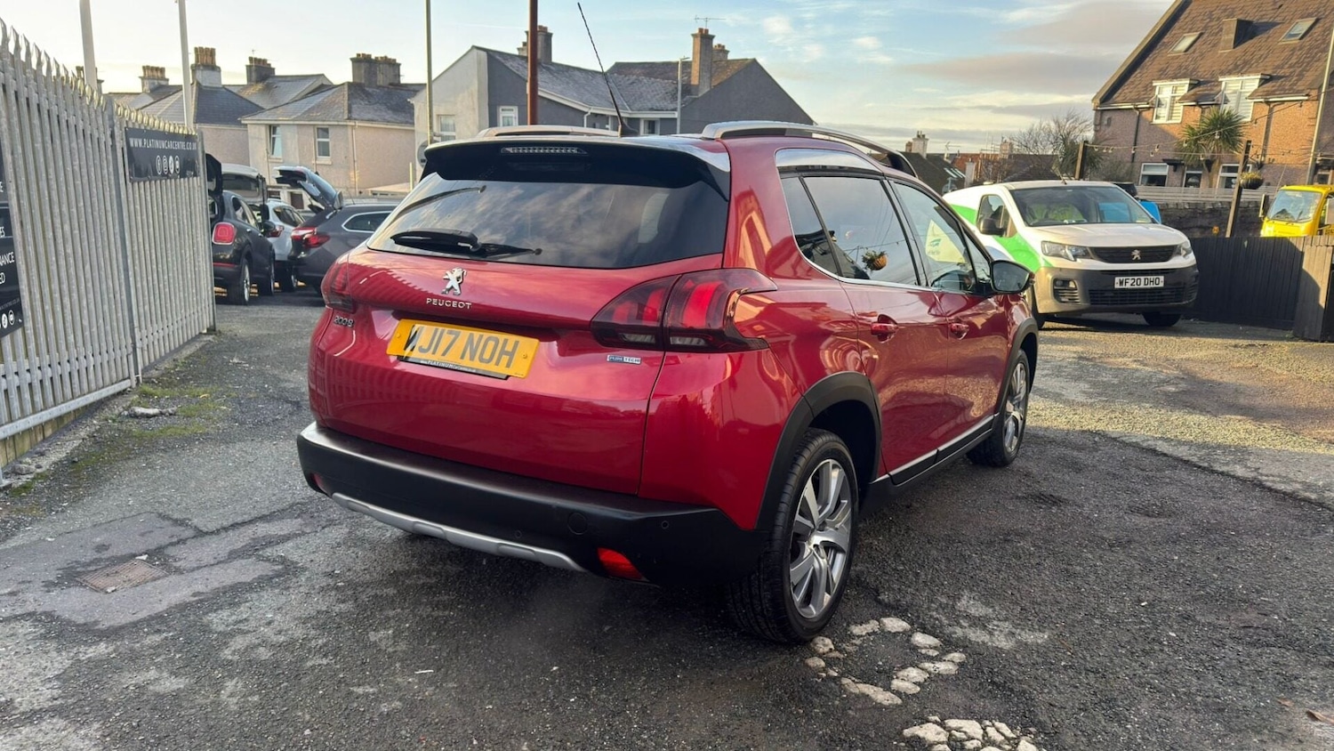 Used Peugeot 2008 2017 for sale - 77268667: Photo 4