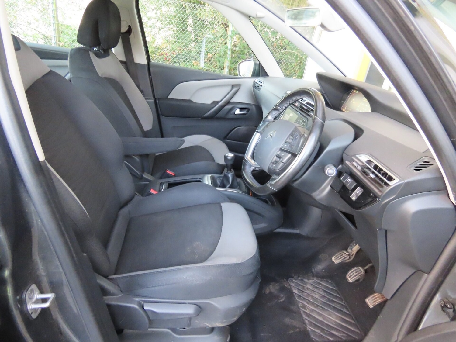 Used Citroen C4 Grand Picasso 2015 for sale - 76403331: Photo 10