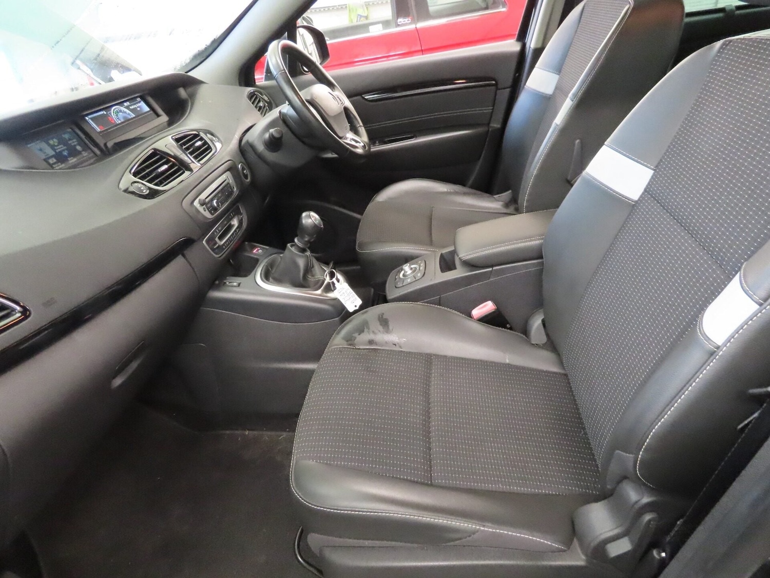 Used Renault Scenic 2014 for sale - 76969851: Photo 11