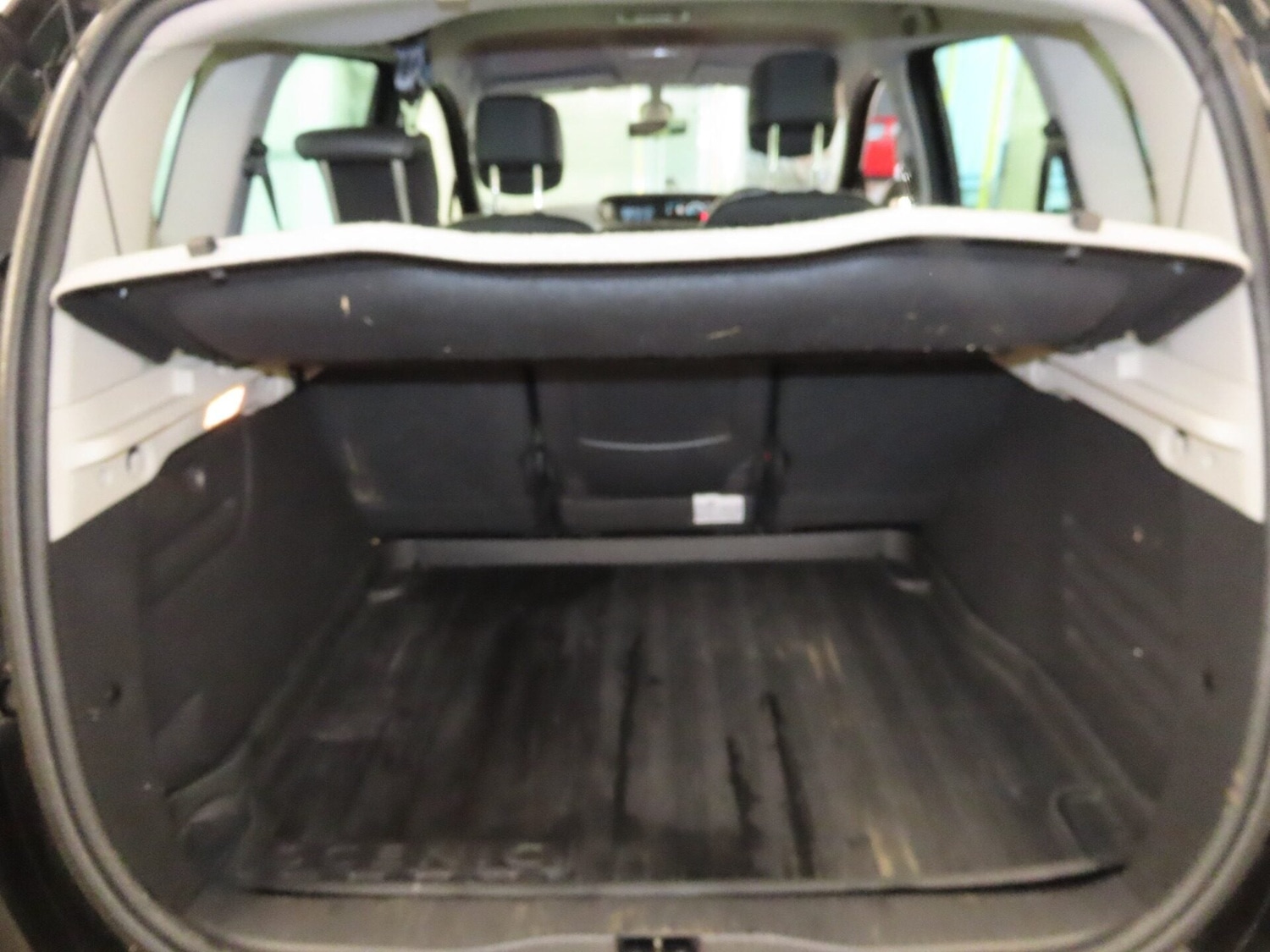 Used Renault Scenic 2014 for sale - 76969851: Photo 9