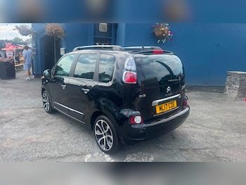 Used Citroen C3 Picasso 2017 for sale - 79419928: Photo