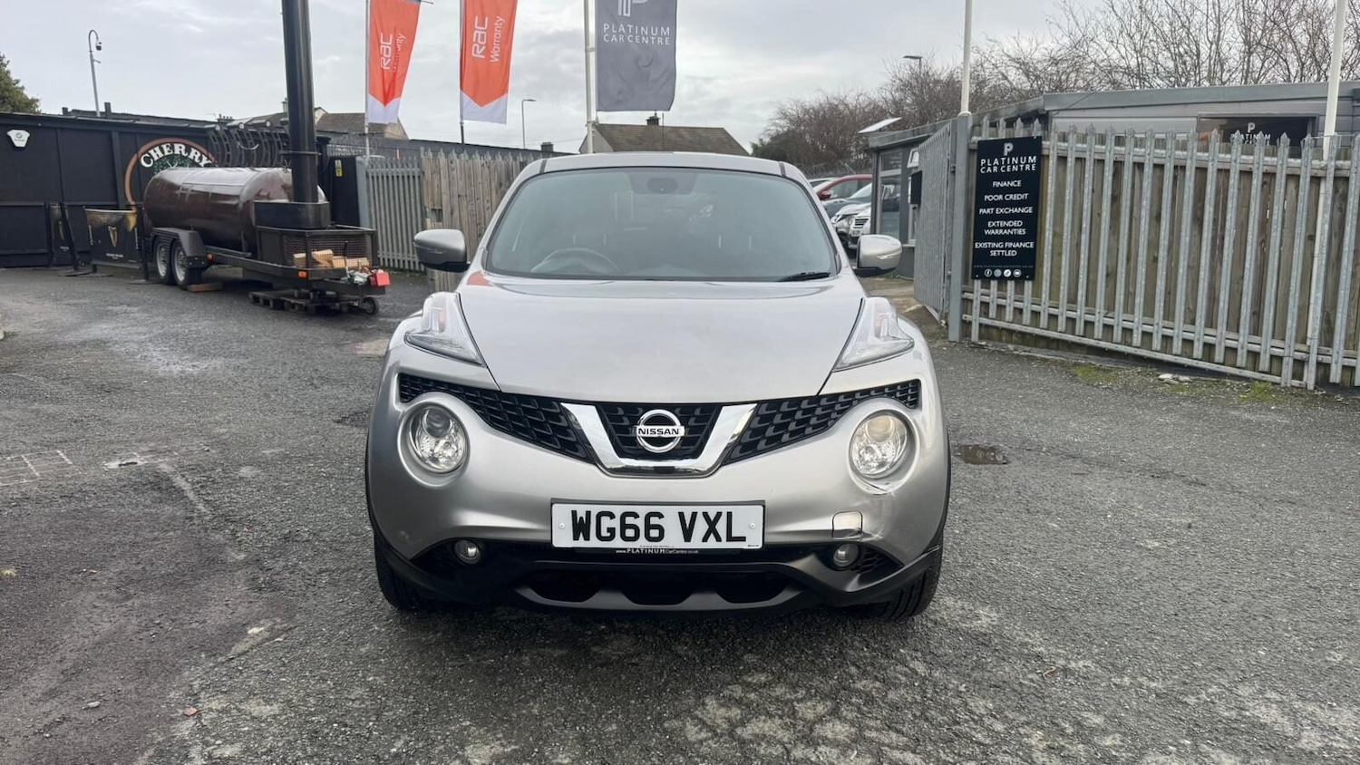 Used Nissan Juke 2017 for sale - 77268649: Photo 2