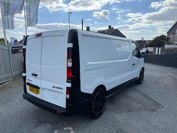 Used Vauxhall Vivaro 2015 for sale - 76035670: Photo