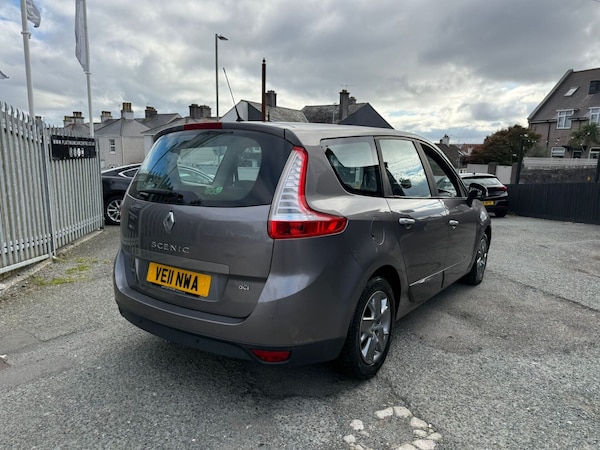 Used Renault Scenic 2011 for sale - 76205815: Photo 4