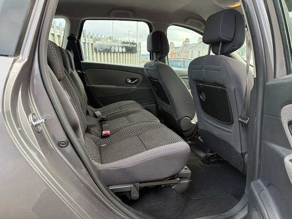Used Renault Scenic 2011 for sale - 76205815: Photo 9