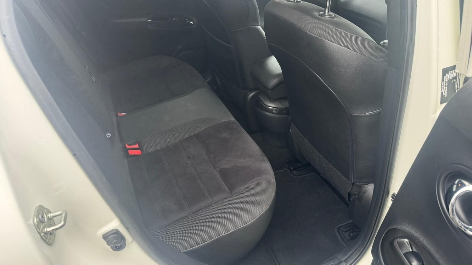 Used Nissan Juke 2017 for sale - 76794757: Photo 7