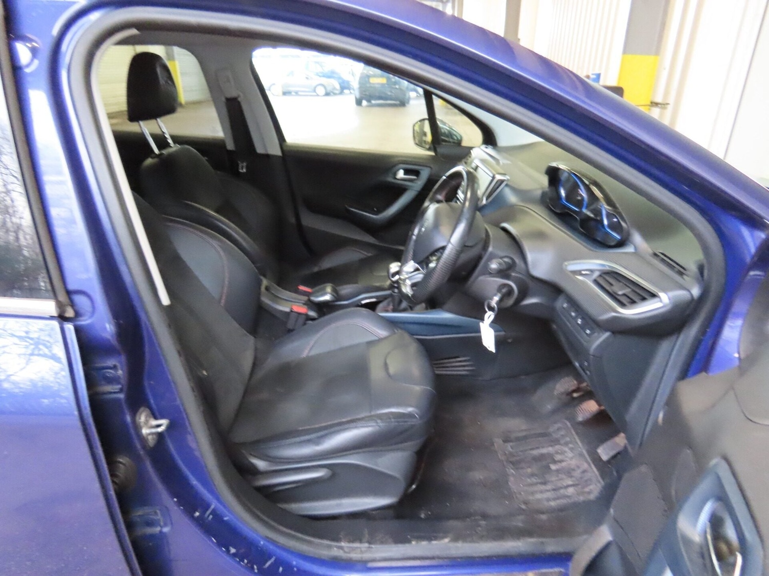 Used Peugeot 2008 2015 for sale - 77677303: Photo 10