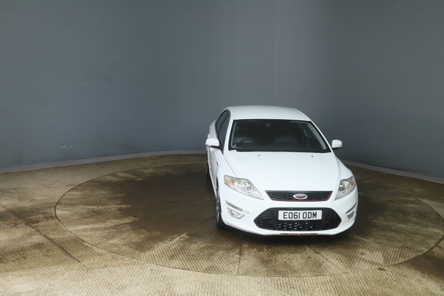Used Ford Mondeo 2011 for sale - 77272447: Photo 2
