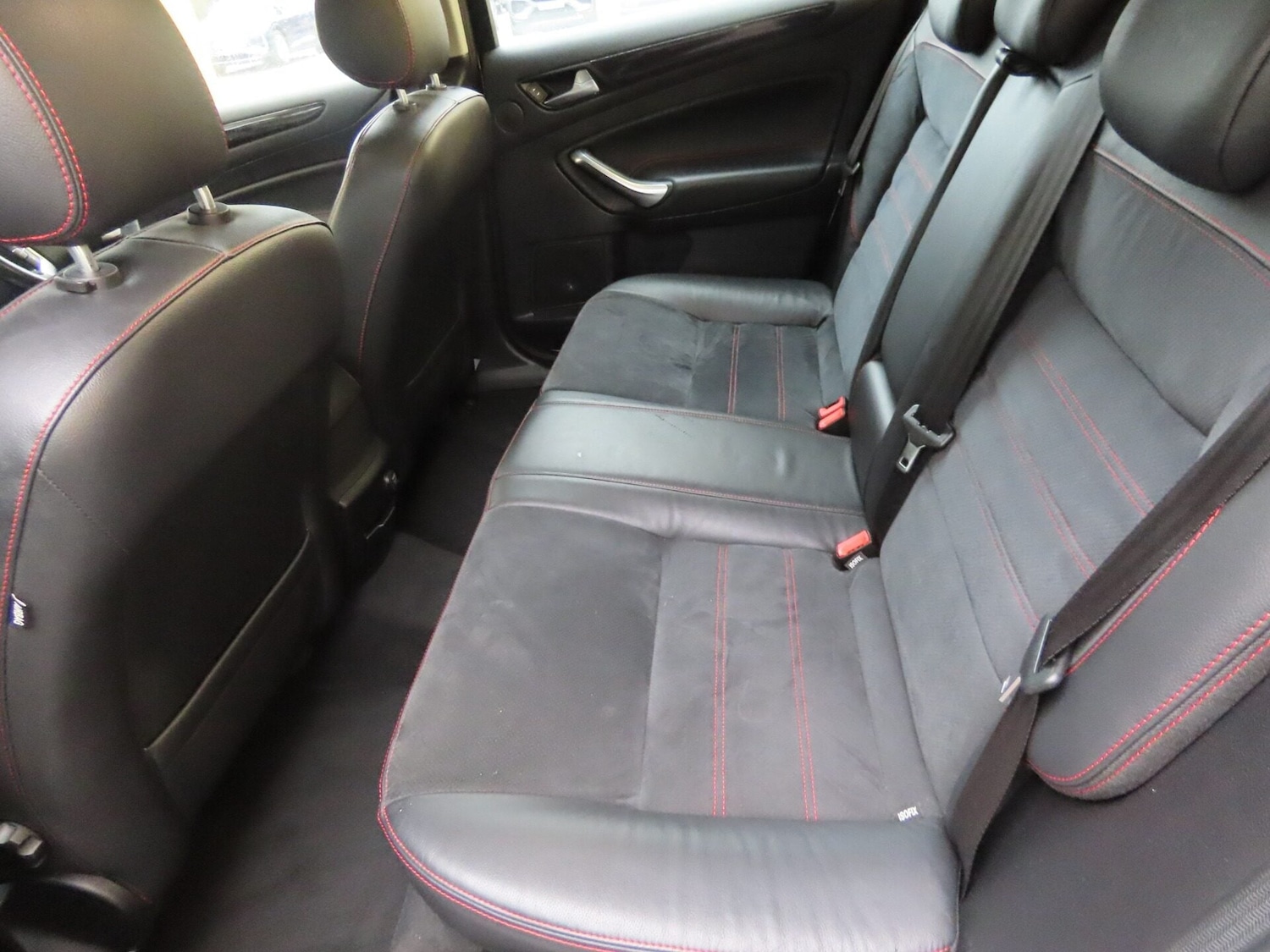 Used Ford Mondeo 2011 for sale - 77272447: Photo 7