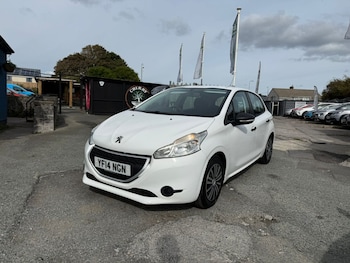 Used Peugeot 208 2014 for sale - 76048829: Photo
