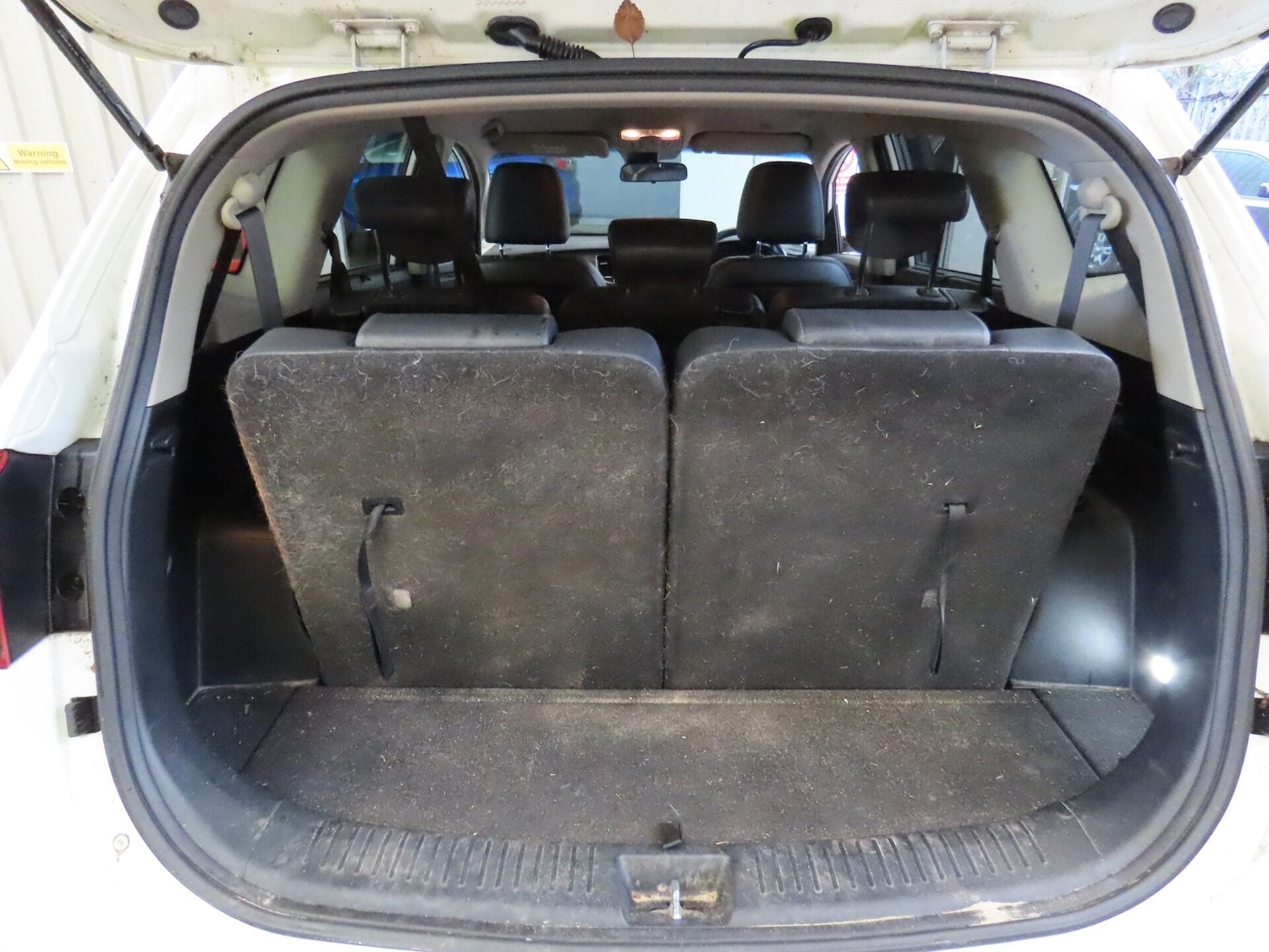 Used Kia Carens 2017 for sale - 77404725: Photo 9