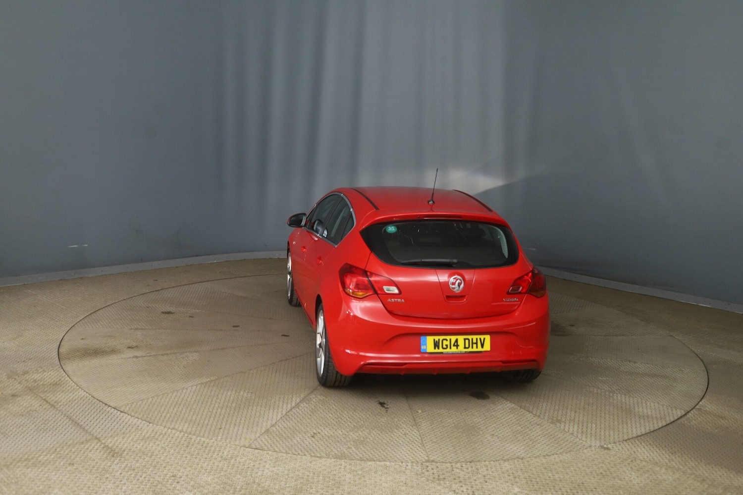Used Vauxhall Astra 2014 for sale - 76343798: Photo 4