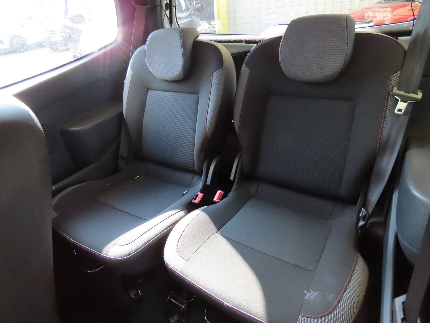 Used Renault Twingo 2012 for sale - 77760731: Photo 7