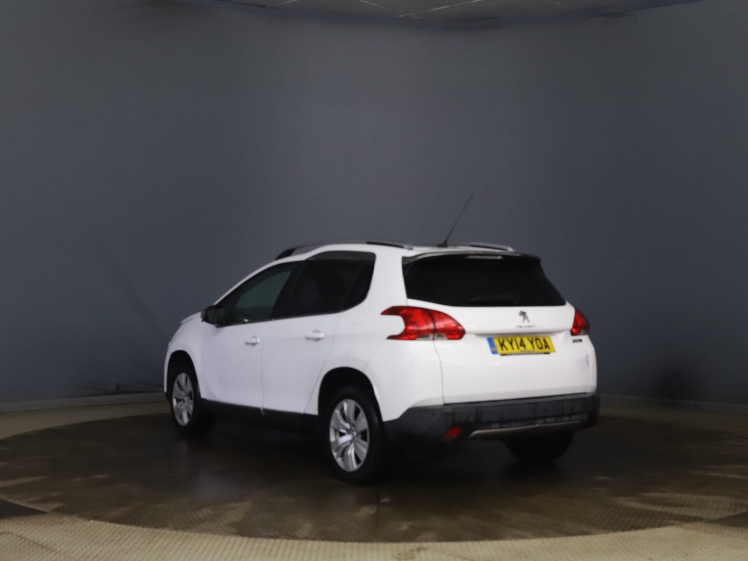 Used Peugeot 2008 2014 for sale - 77490811: Photo 5