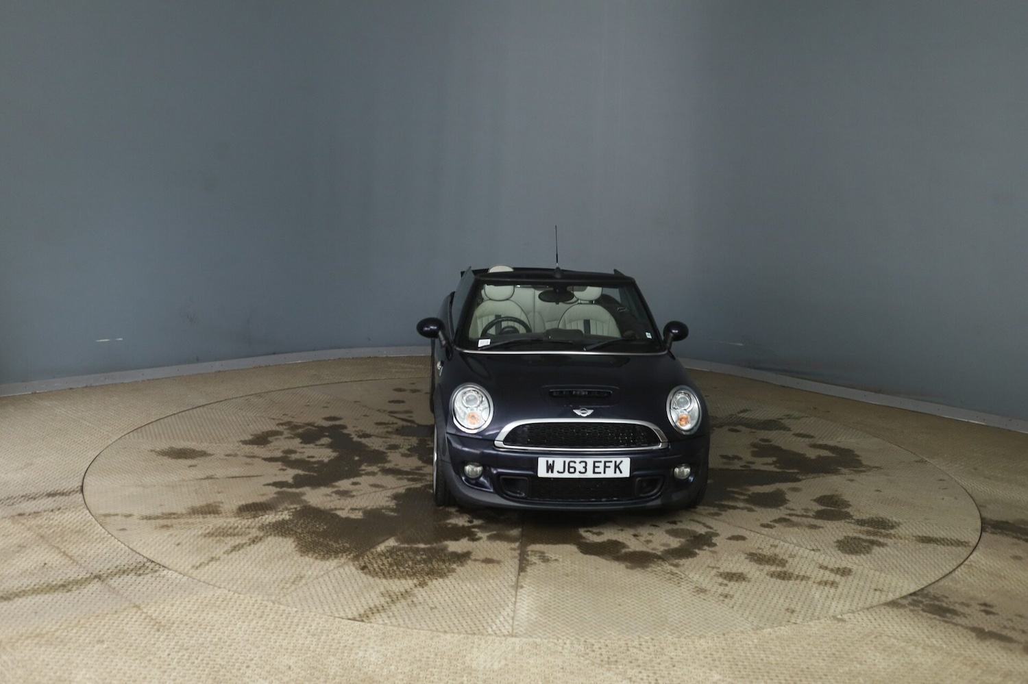 Used MINI Convertible 2013 for sale - 76478070: Photo 2