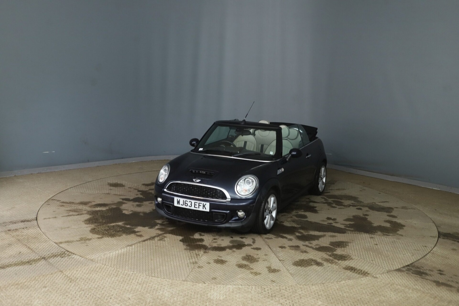 Used MINI Convertible 2013 for sale - 76478070: Photo 3
