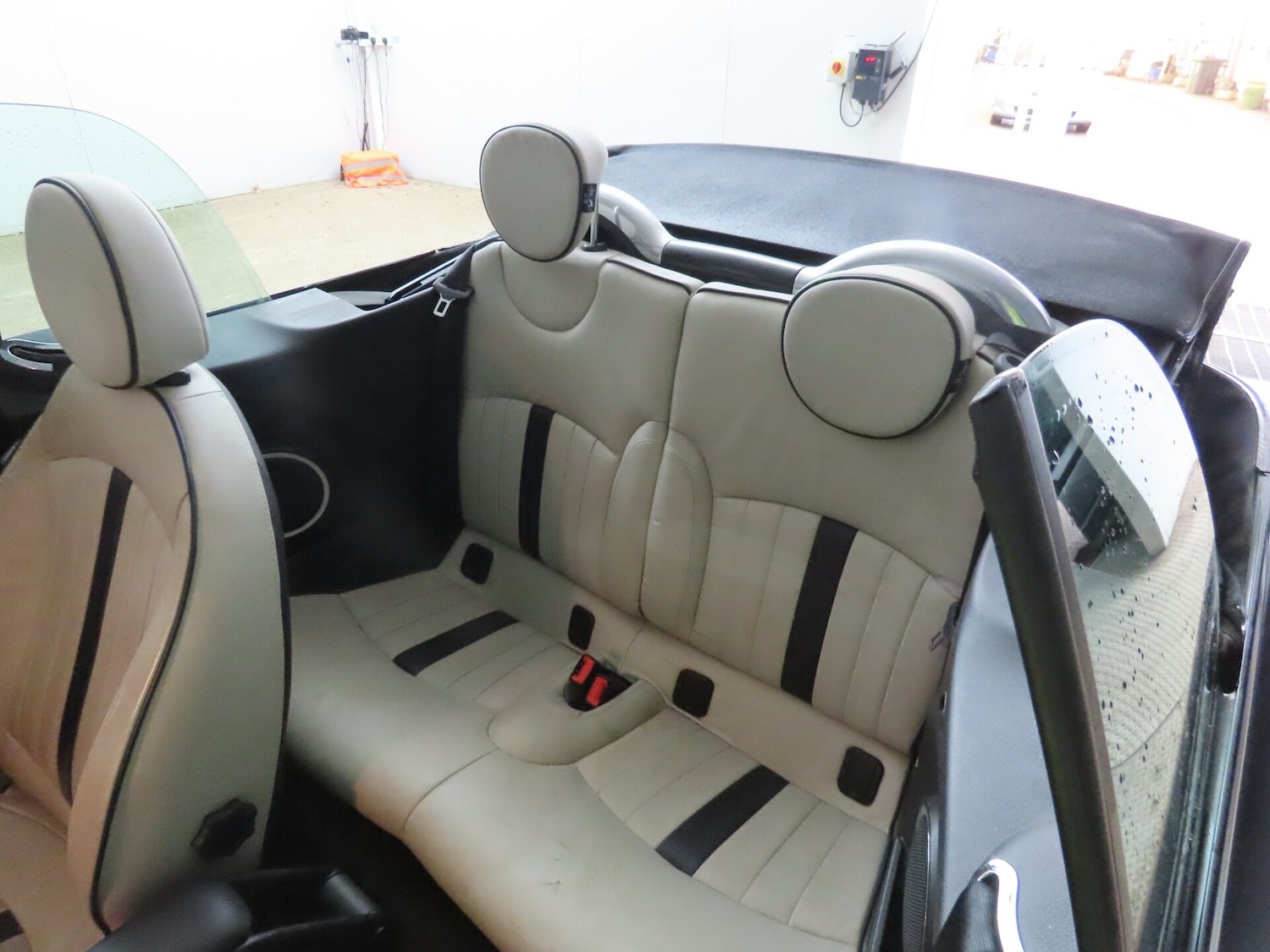 Used MINI Convertible 2013 for sale - 76478070: Photo 7