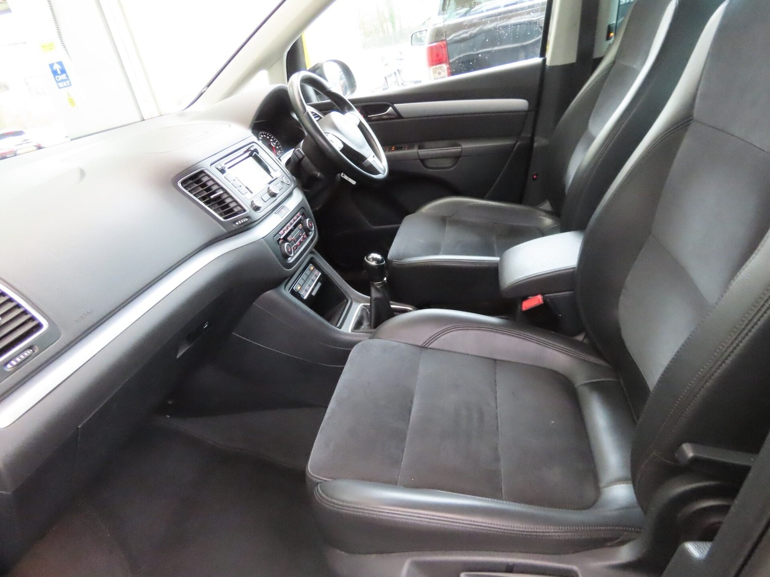 Used Volkswagen Sharan 2012 for sale - 77744436: Photo 11