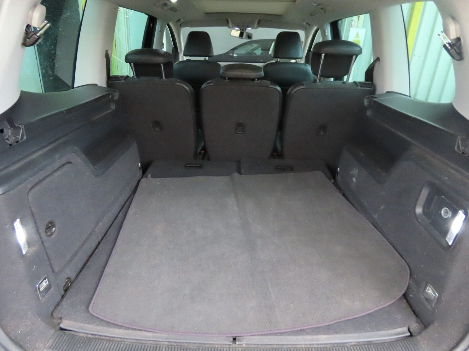 Used Volkswagen Sharan 2012 for sale - 77744436: Photo 9