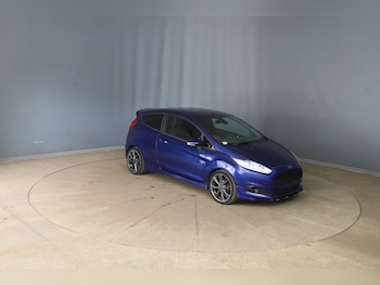 Used Ford Fiesta 2017 for sale - 75701437: Photo