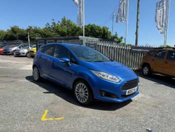 2013 (62) - TITANIUM 5-Door