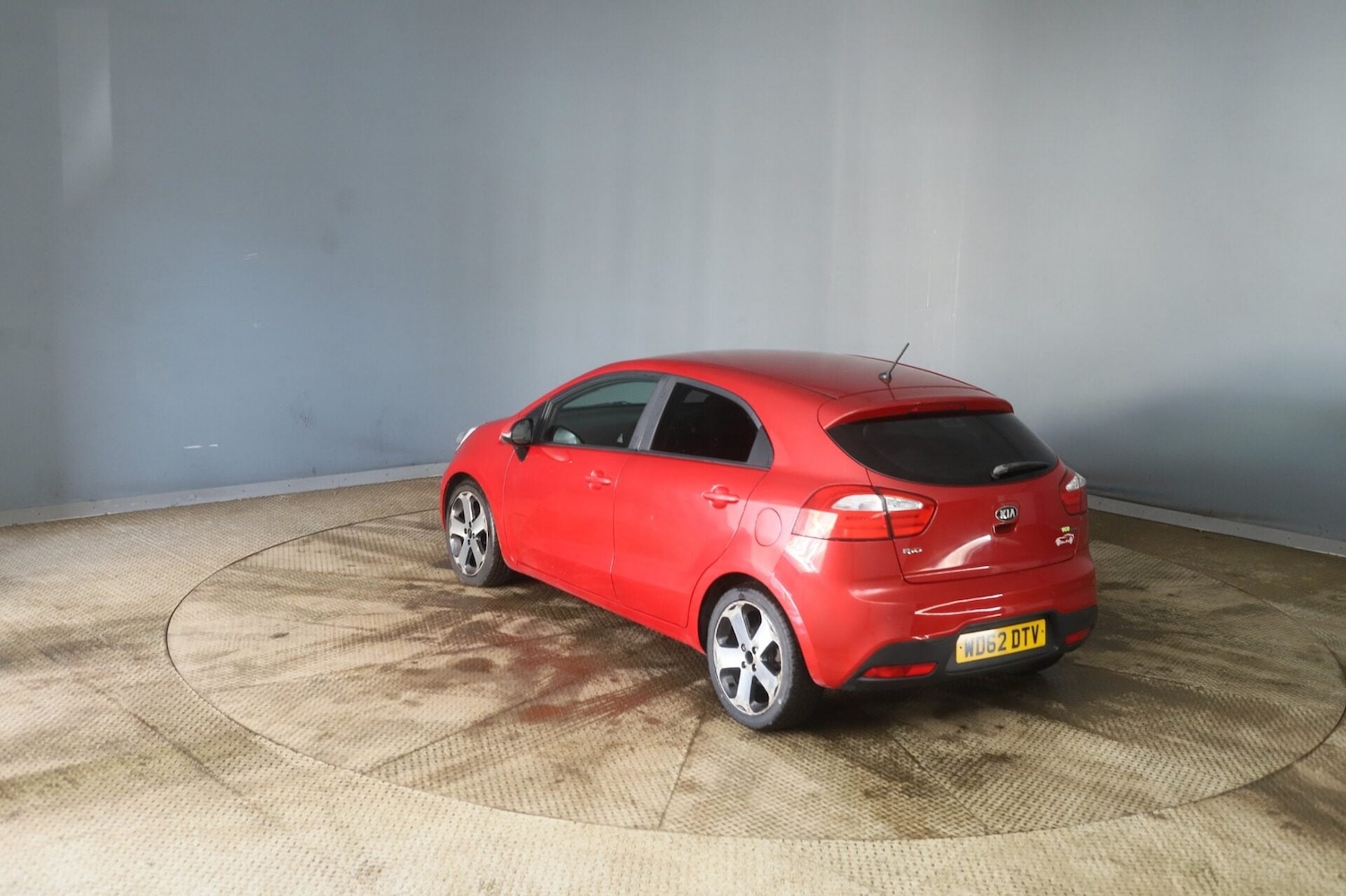 Used Mercedes-Benz E Class 2017 for sale - 77272451: Photo 5