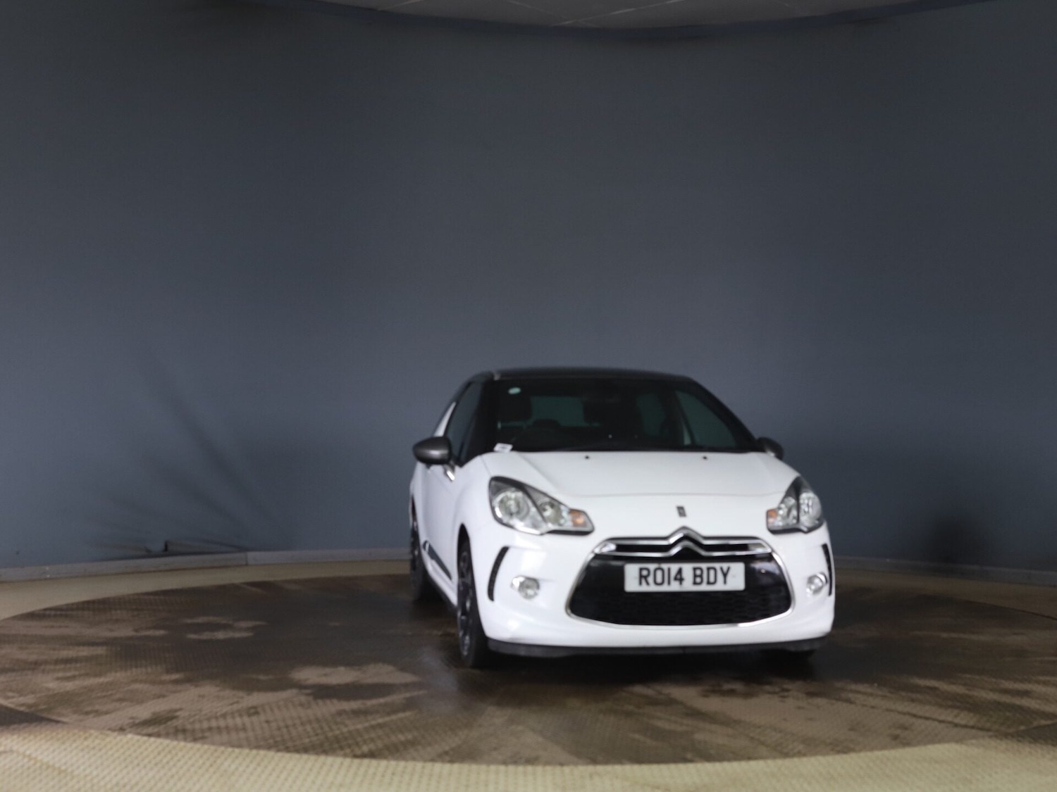 Used Citroen DS3 2014 for sale - 77568490: Photo 2
