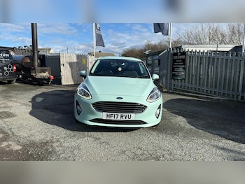 Used Ford Fiesta 2017 for sale - 77432760: Photo