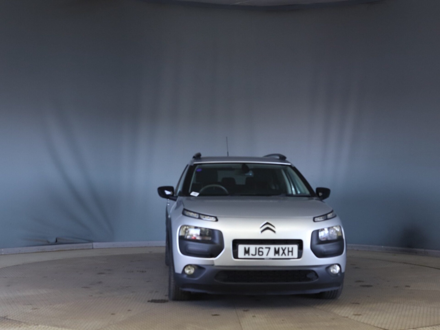 Used Citroen C4 Cactus 2017 for sale - 77947191: Photo 2