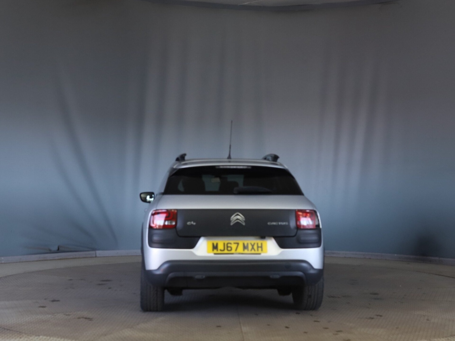 Used Citroen C4 Cactus 2017 for sale - 77947191: Photo 4