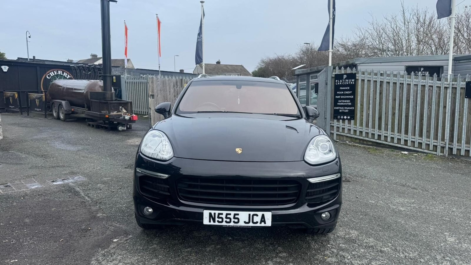 Used Porsche Cayenne 2015 for sale - 77541475: Photo 2