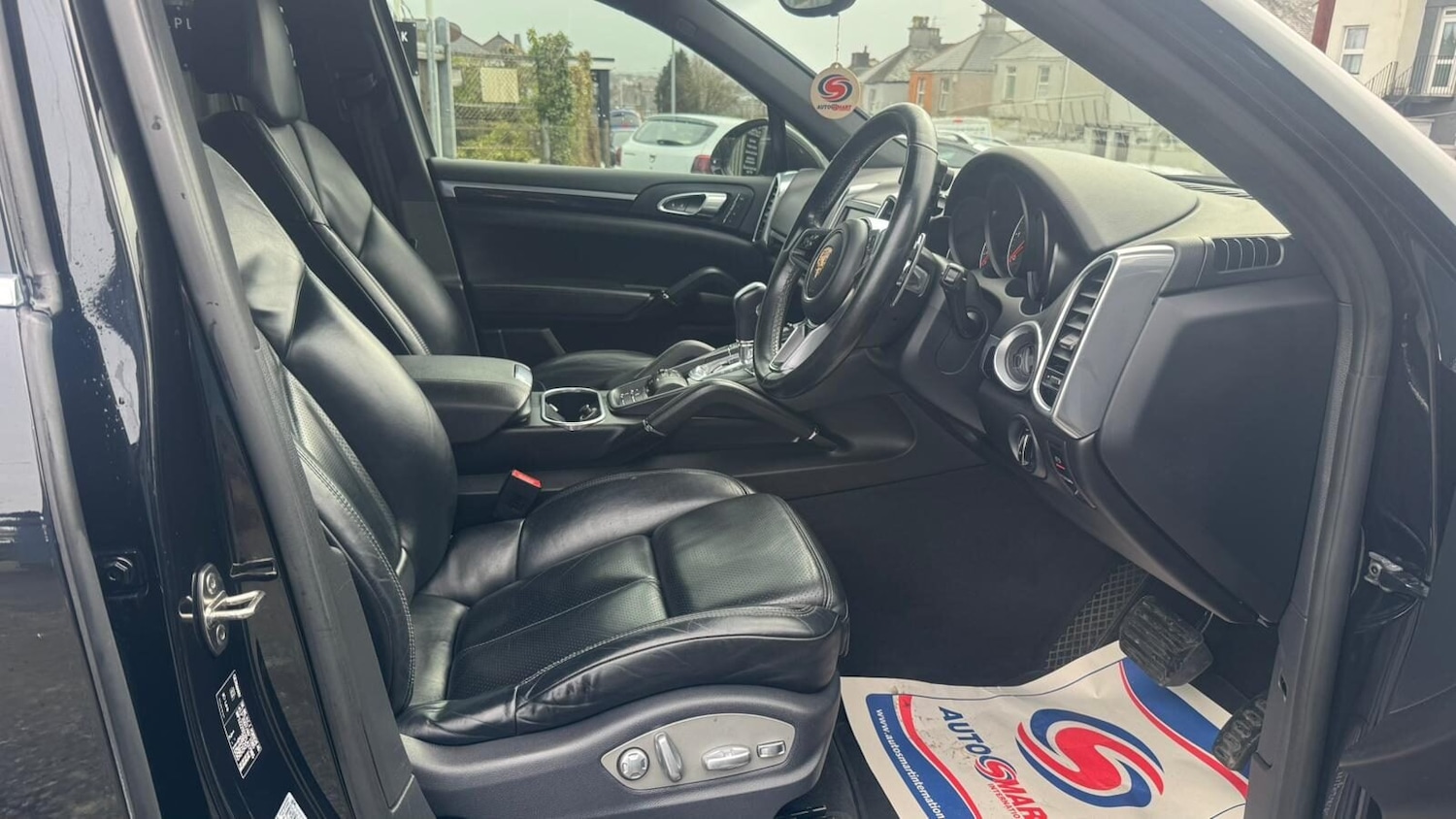 Used Porsche Cayenne 2015 for sale - 77541475: Photo 8