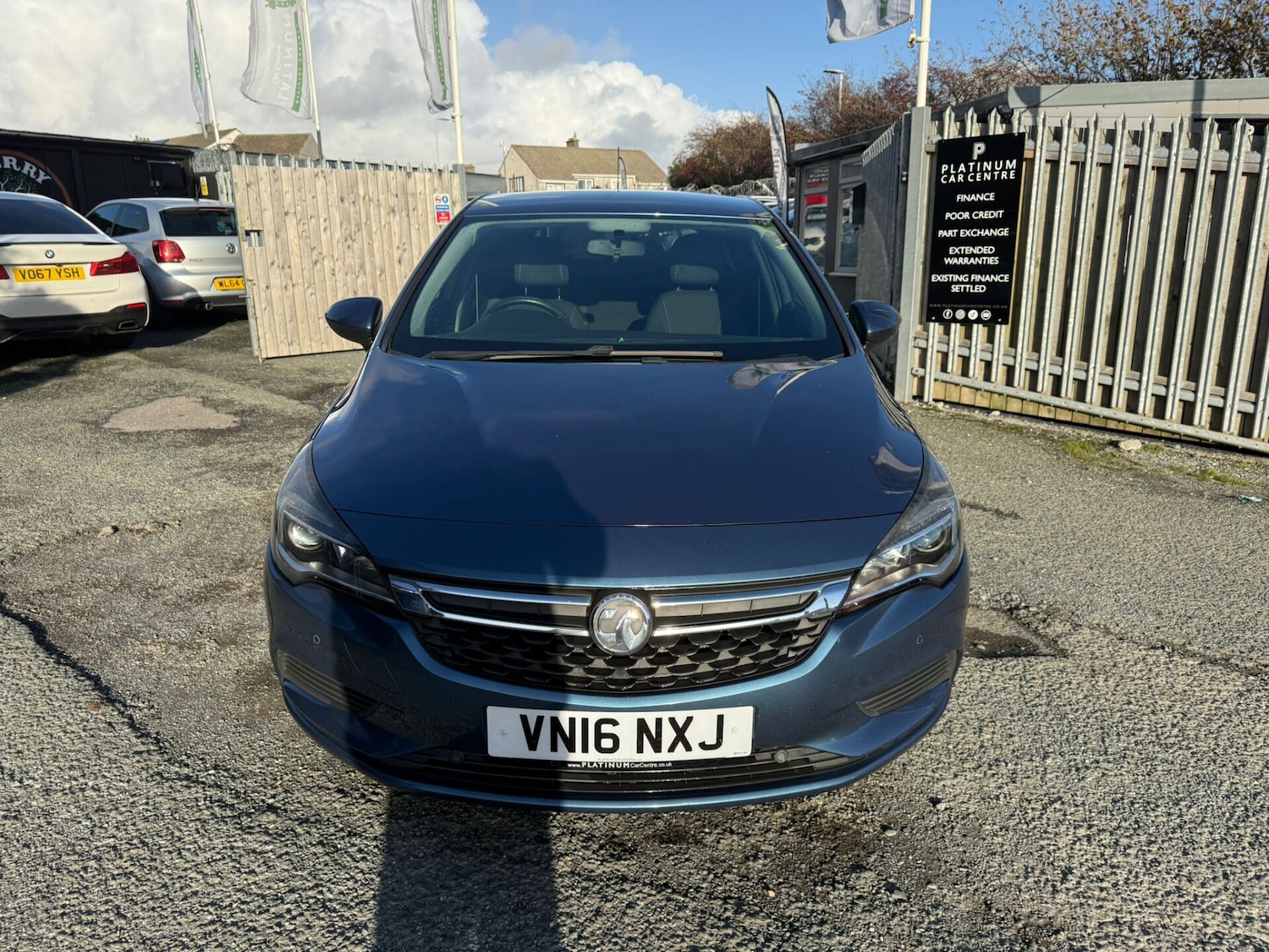 Used Vauxhall Astra 2016 for sale - 76421946: Photo 2