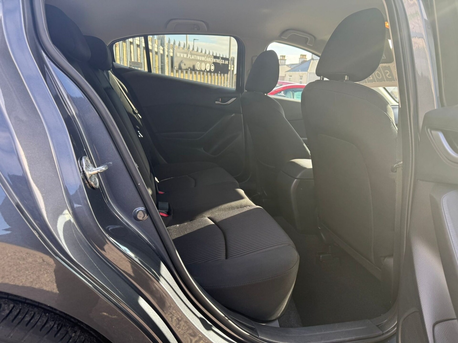 Used Mazda Mazda3 2016 for sale - 76207605: Photo 9