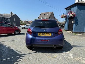 Used Peugeot 208 2016 for sale - 78015928: Photo