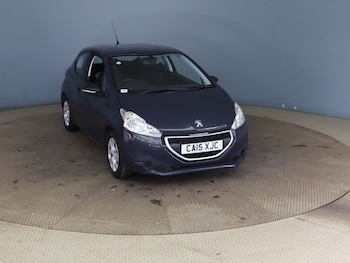 Used Peugeot 208 2015 for sale - 78313136: Photo