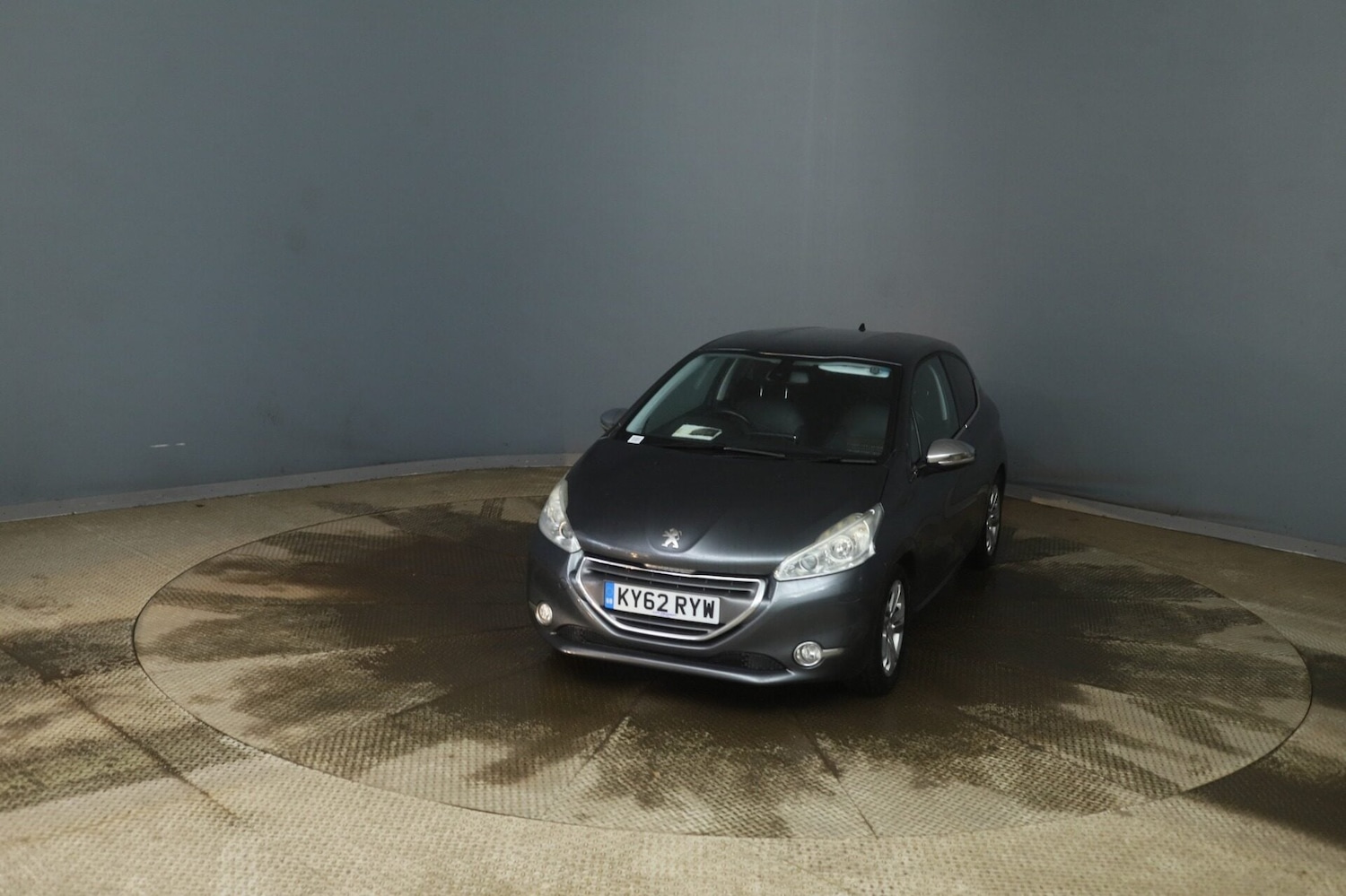 Used Peugeot 208 2012 for sale - 76969859: Photo 3