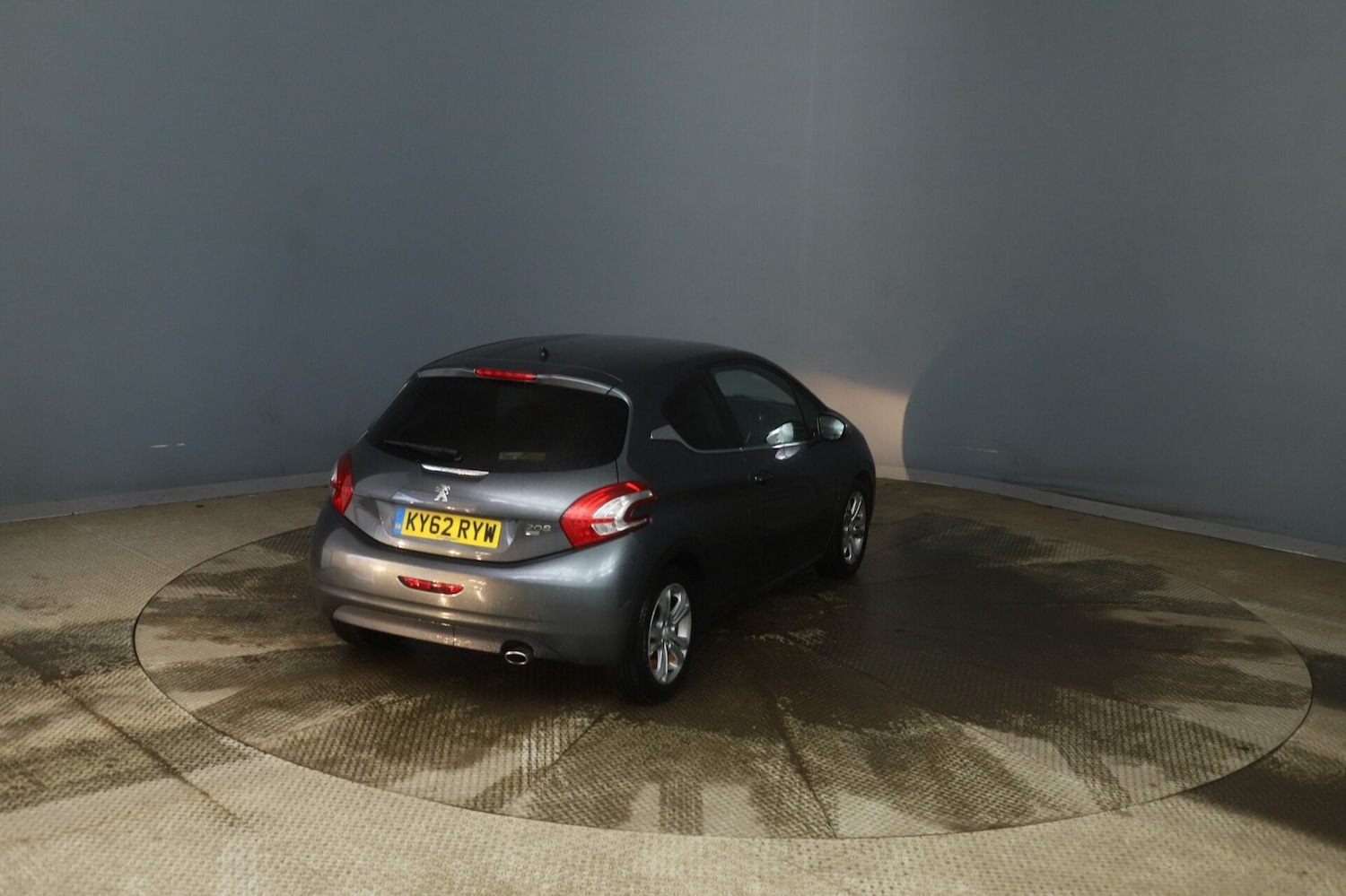 Used Peugeot 208 2012 for sale - 76969859: Photo 6