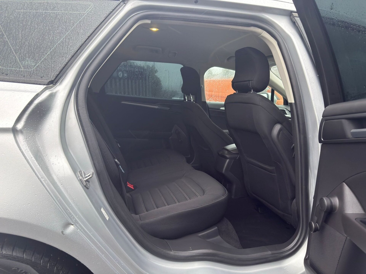 Used Ford Mondeo 2015 for sale - 76707432: Photo 9