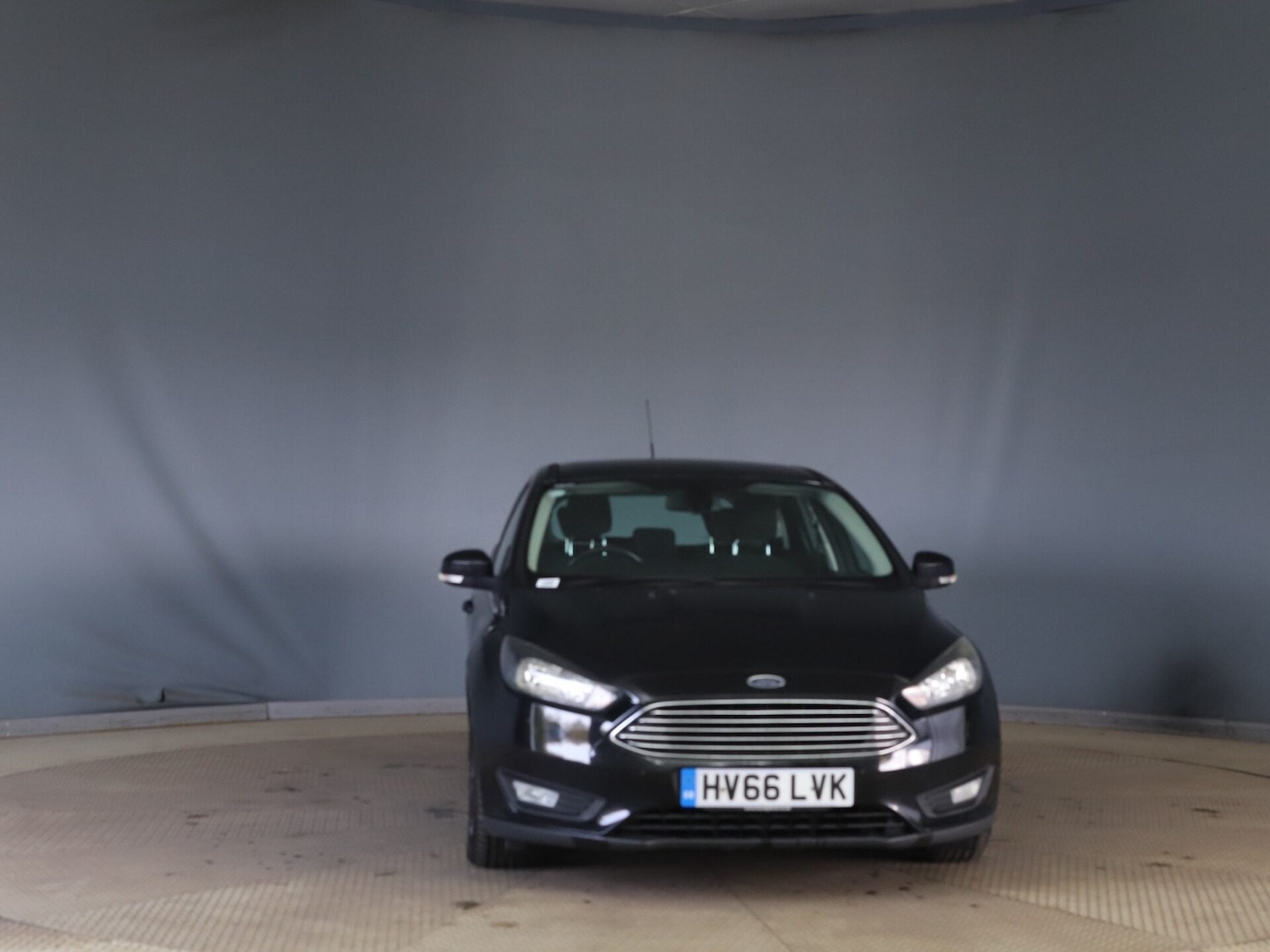 Used Ford Focus 2016 for sale - 78027272: Photo 2