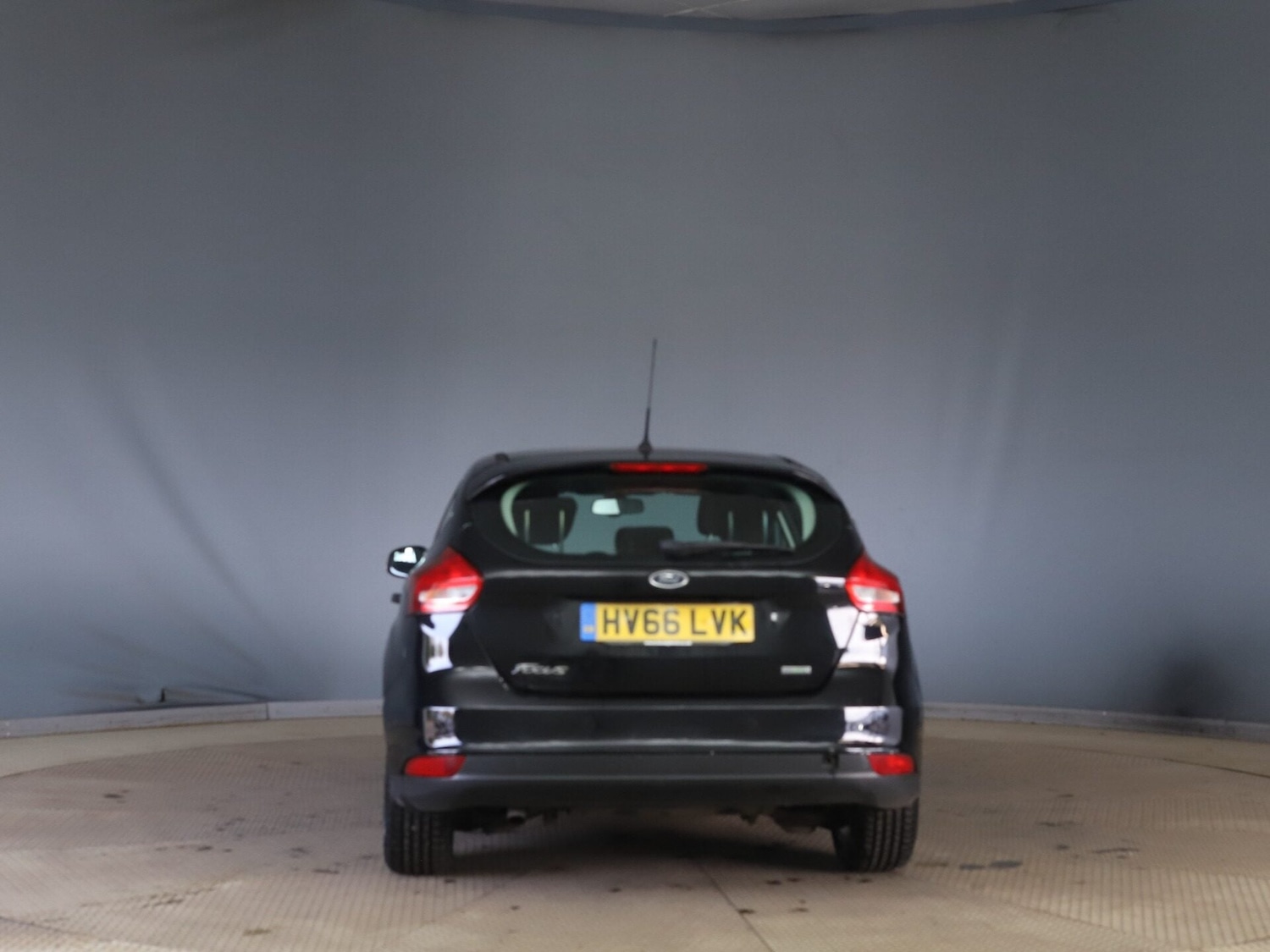 Used Ford Focus 2016 for sale - 78027272: Photo 4