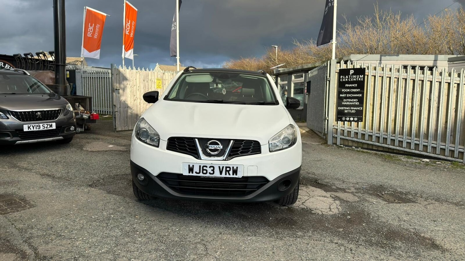 Used Nissan Qashqai 2013 for sale - 77517646: Photo 2