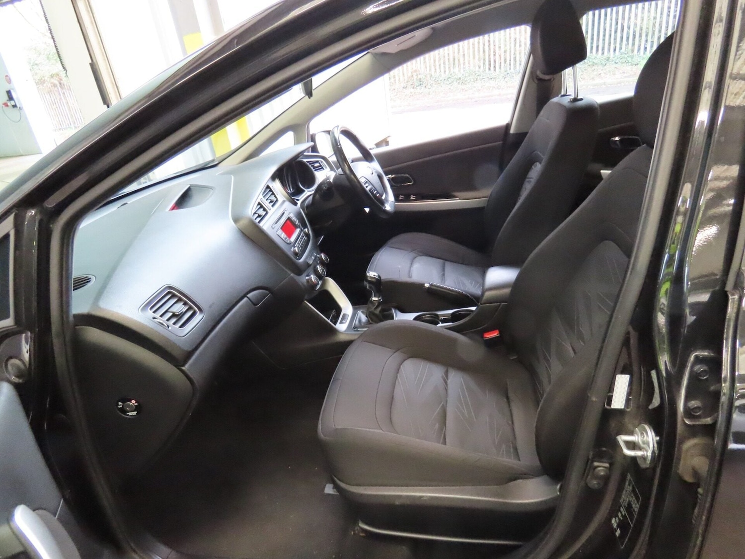 Used Kia Ceed 2015 for sale - 77803298: Photo 11